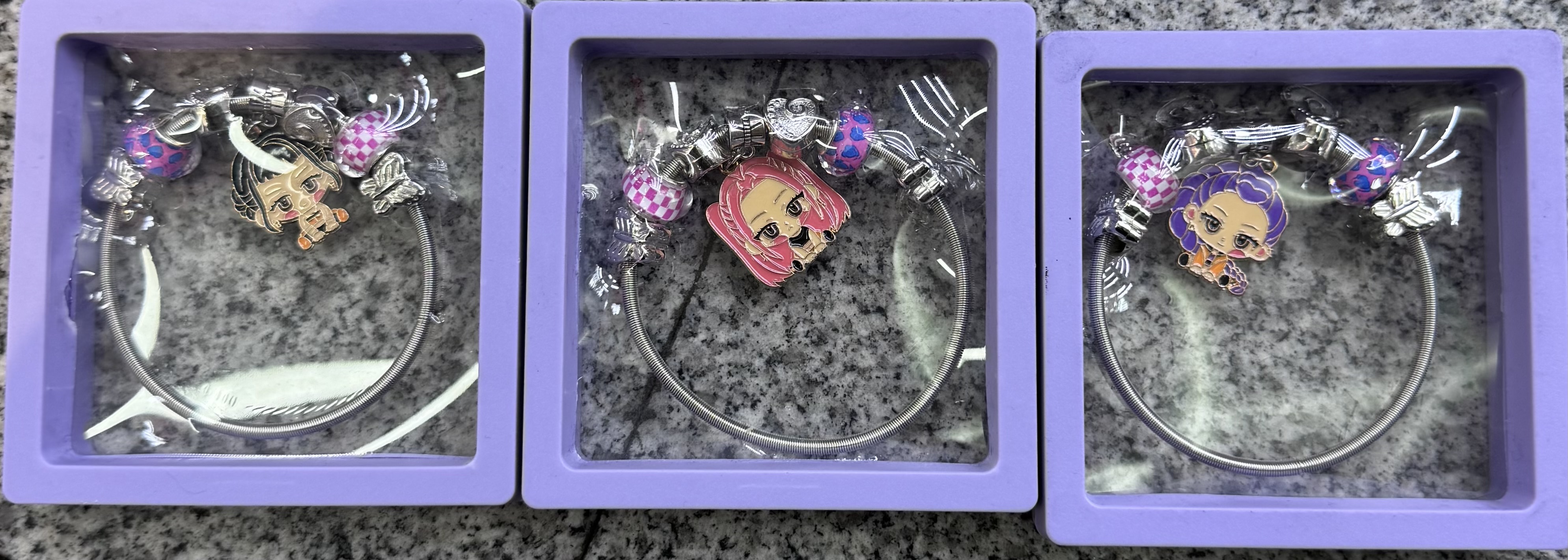 Demon hunters бугуйвч