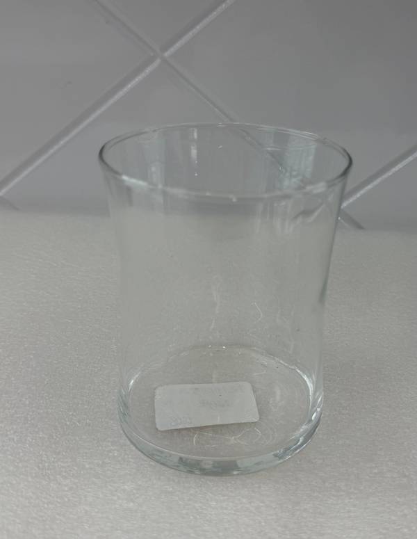 Шилэн стакан том