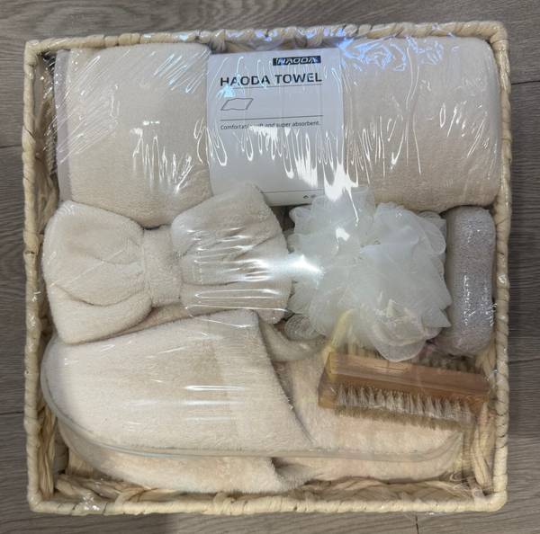 Дэрсэн хайрцагтай / Том