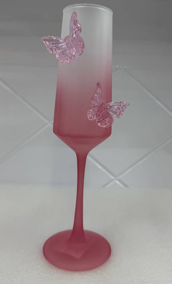 Эрвээхэйтэй хундага / Ягаан